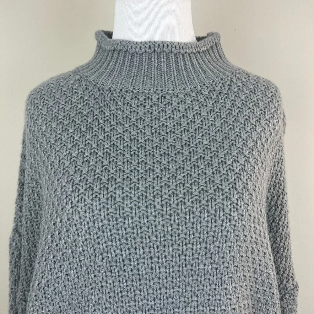 Zesica Sweater Womens Medium Gray Long Sleeve Mock Neck Chunky Open Knit‎ Casual